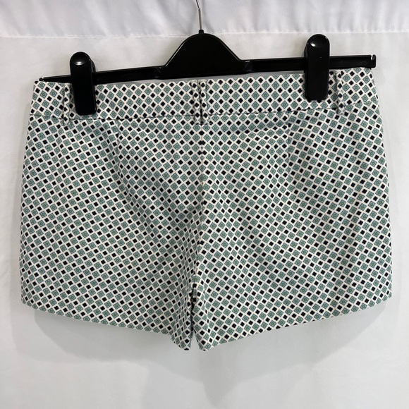 J Crew City Fit Geometric Print Mid Rise Shorts - Picture 2 of 4